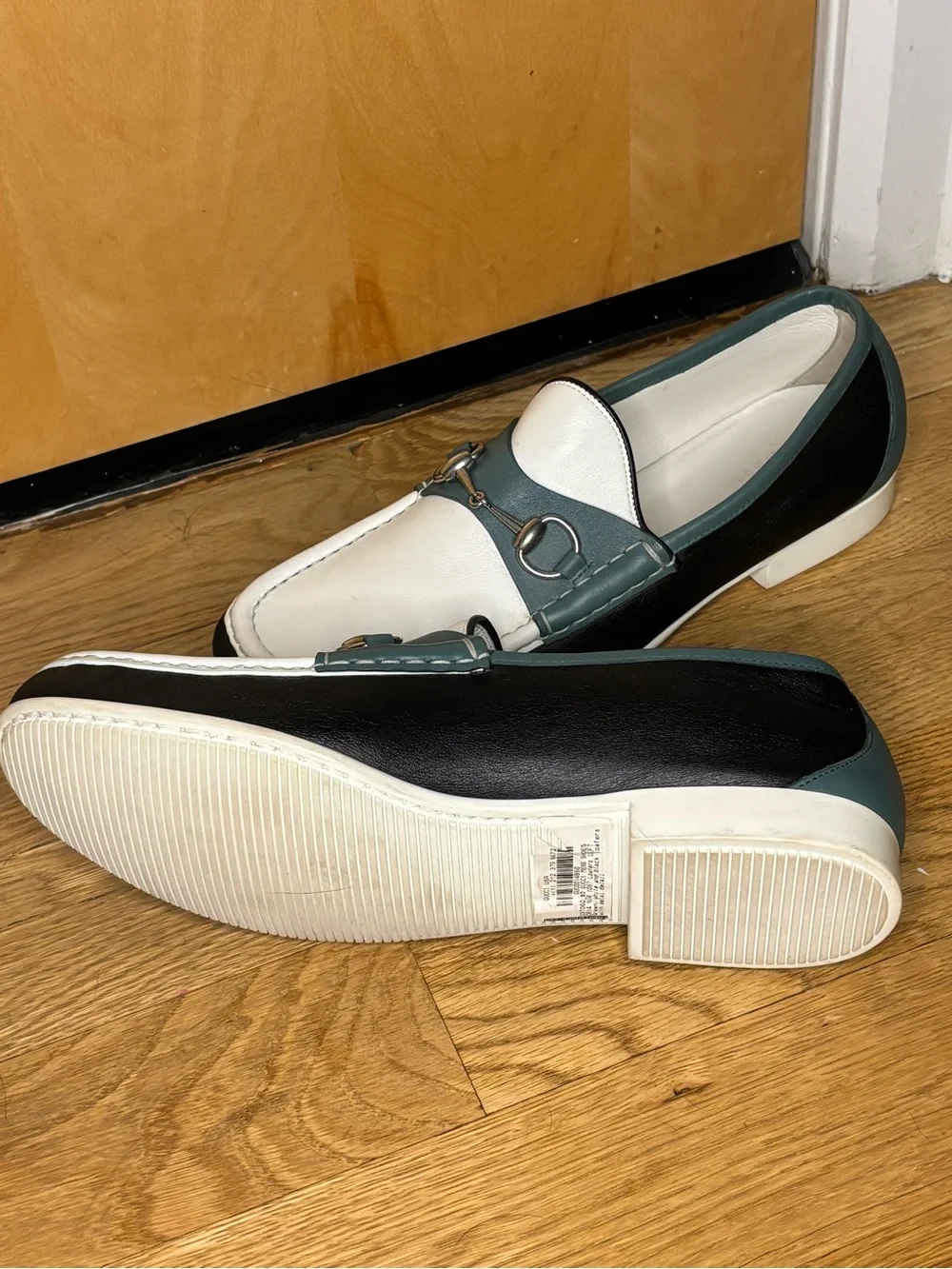 Gucci Men’s Size 11 White, Teal and Black Leather Horsebit Slip-On Loafers